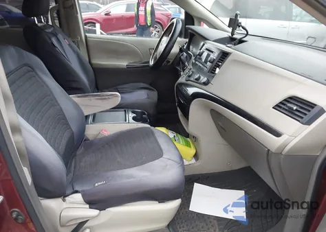 2011 Toyota Sienna Le from USA, damaged, VIN 5TDKK3DC6BS083765